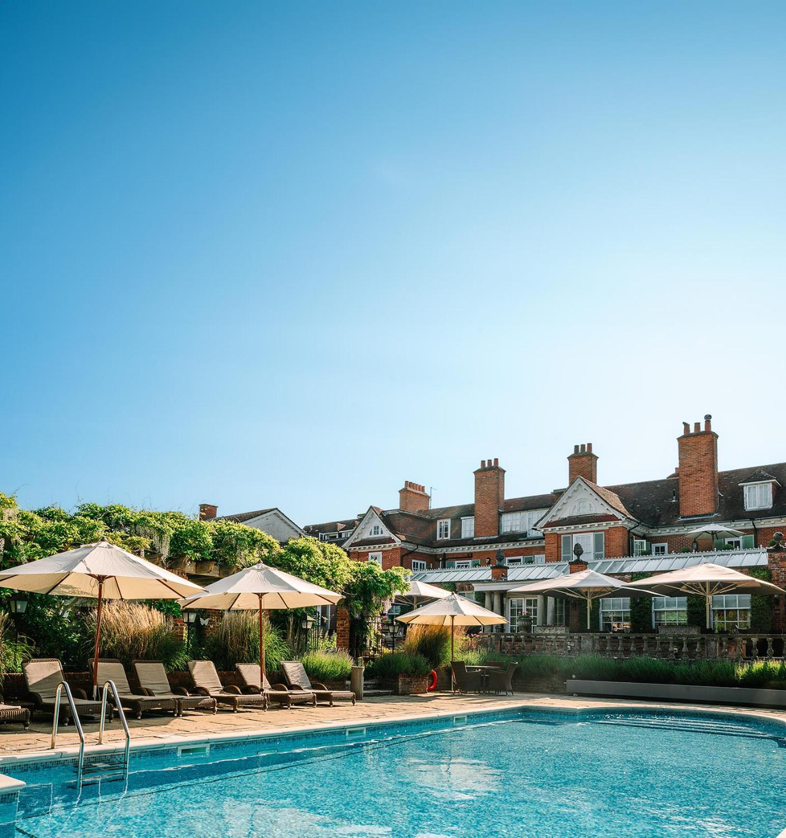 Chewton Glen Hotel - An Iconic Luxury Hotel New Milton Exterior photo