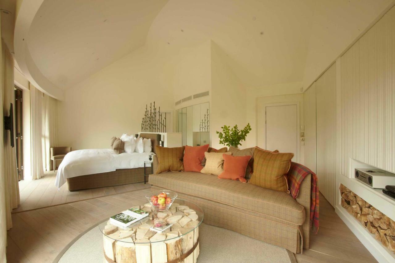 Chewton Glen Hotel - An Iconic Luxury Hotel New Milton Exterior photo