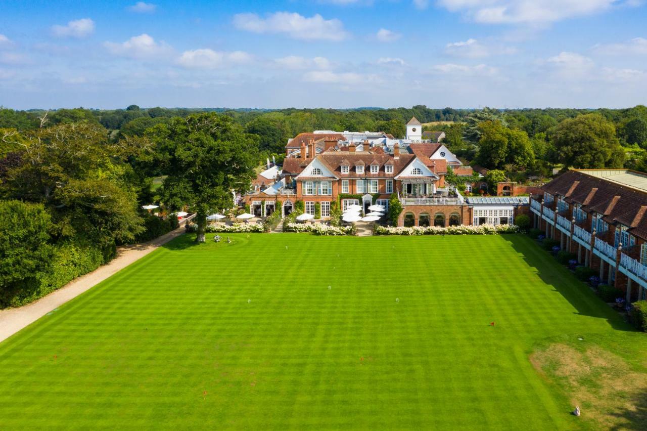 Chewton Glen Hotel - An Iconic Luxury Hotel New Milton Exterior photo